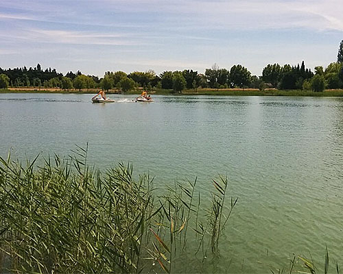 camping 5 etoiles dans le vaucluse baignade