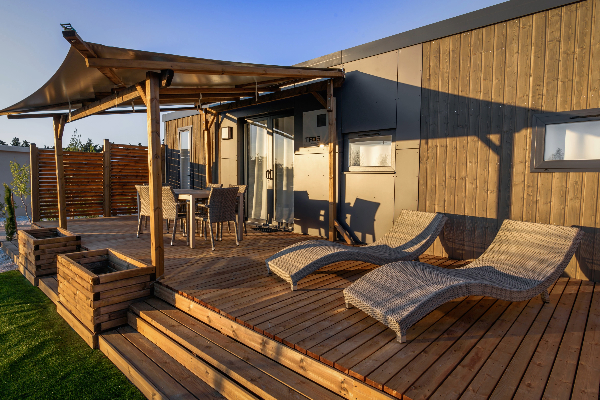 location mobil-home vaucluse grande terrasse